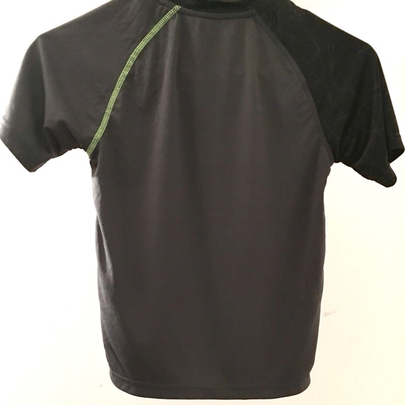 [SOLD] Boys Spyder Shirt Gray & Green Spider Size7 - Picture 4 of 6